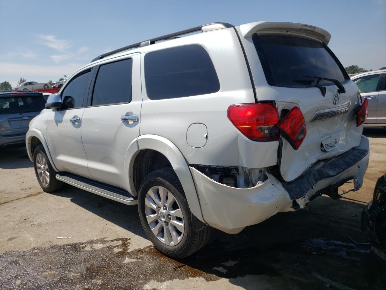 VIN 5TDDW5G11GS129349 2016 TOYOTA SEQUOIA no.2