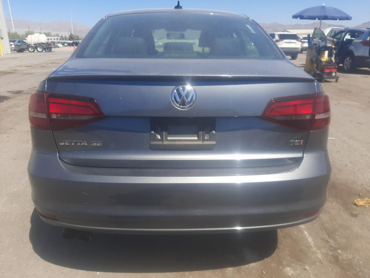 3VWDB7AJ0HM207652 2017 Volkswagen Jetta Se