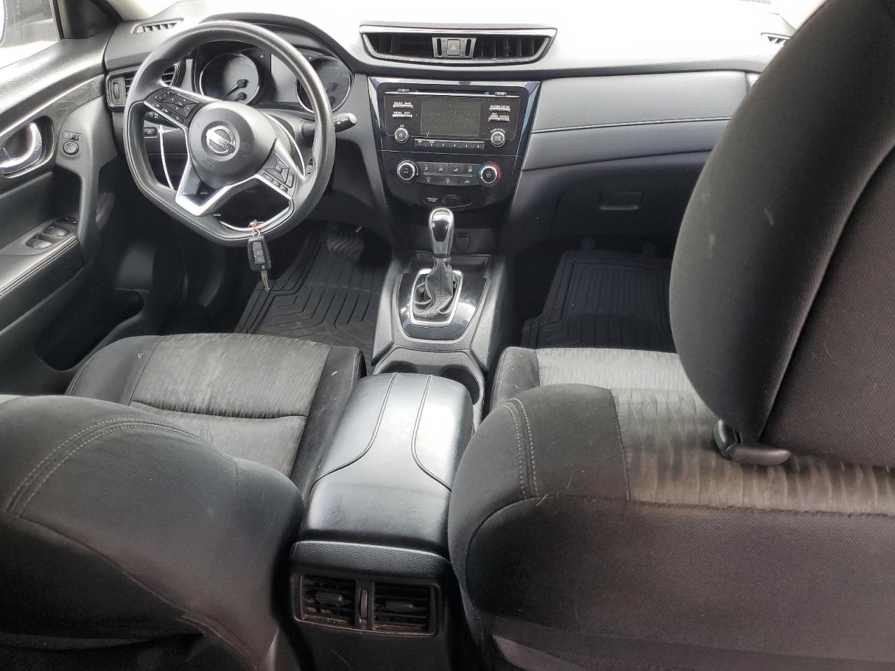 2017 Nissan Rogue S VIN: JN8AT2MT6HW384892 Lot: 67279274