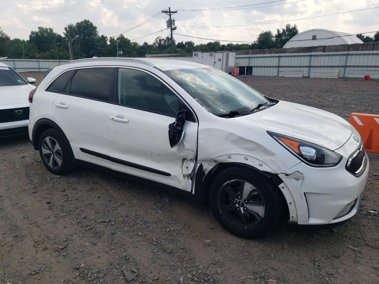 2017 Kia Niro Ex VIN: KNDCC3LC8H5095756 Lot: 64836794