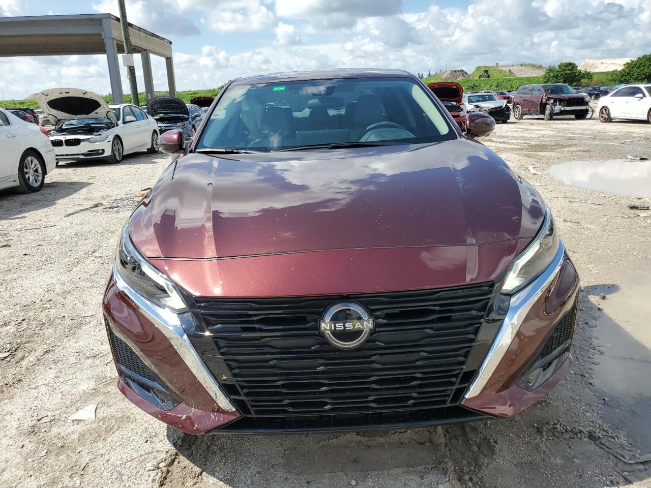 2024 Nissan Altima - Image 5