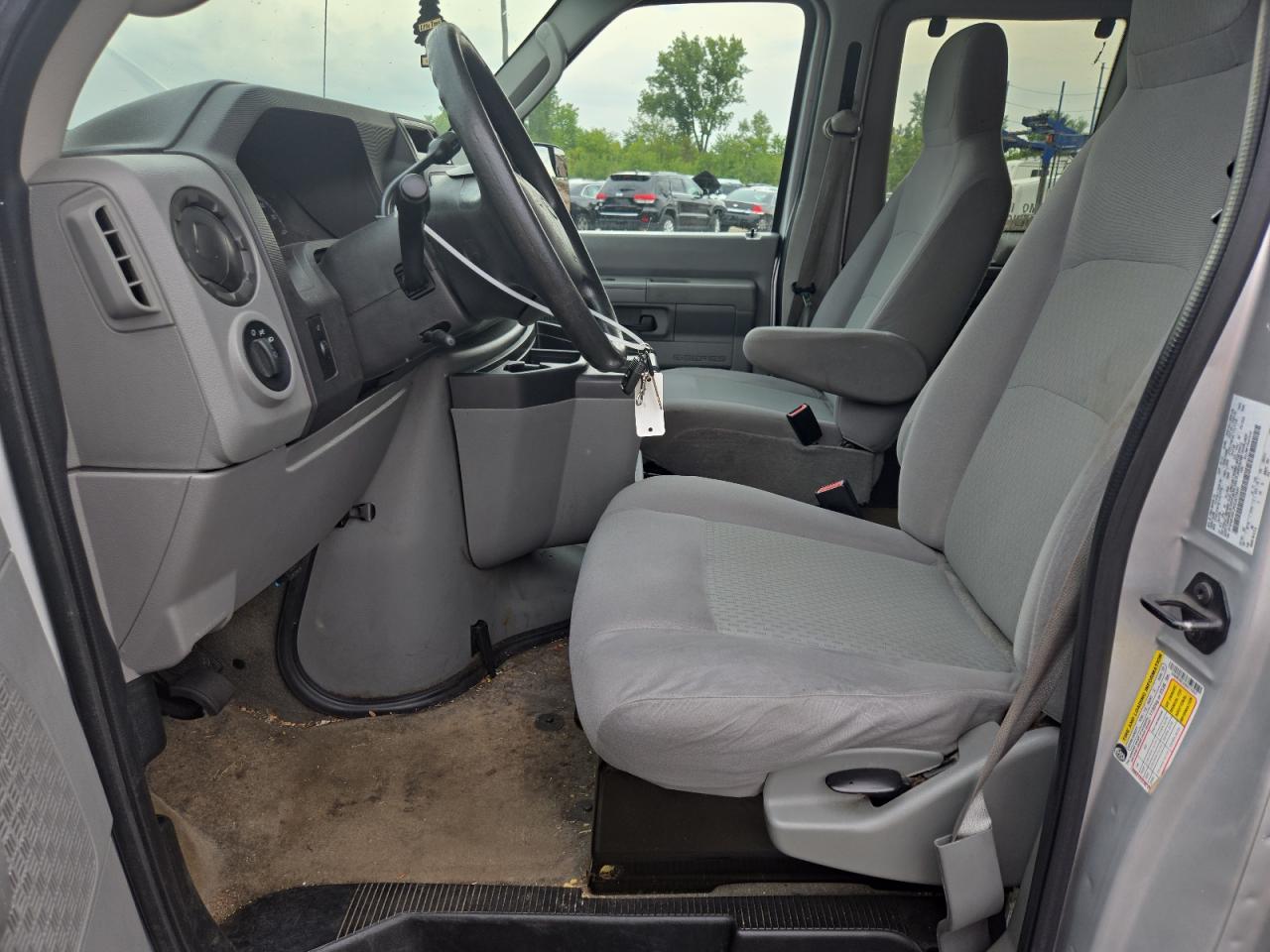 2012 Ford Econoline E350 Super Duty Wagon VIN: 1FBNE3BL2CDA77650 Lot: 67491594