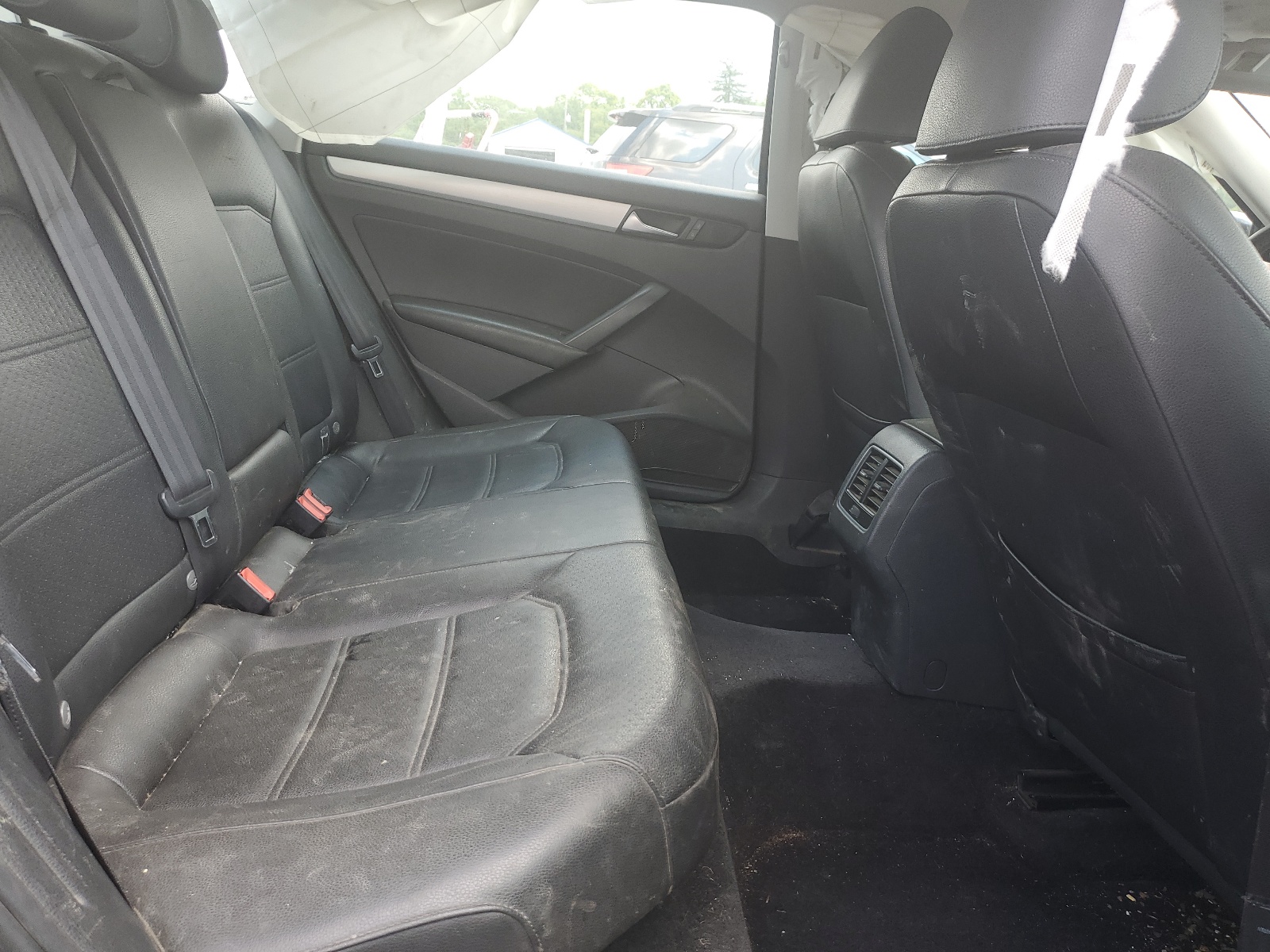 1VWBP7A38DC127425 2013 Volkswagen Passat Se