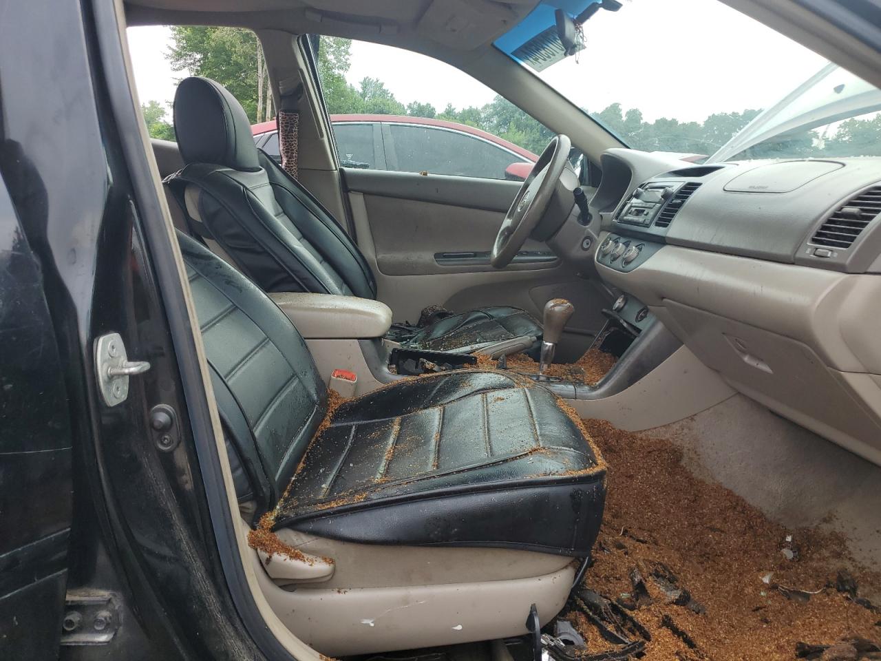 2005 Toyota Camry Le VIN: 4T1BF32K35U098296 Lot: 65018504