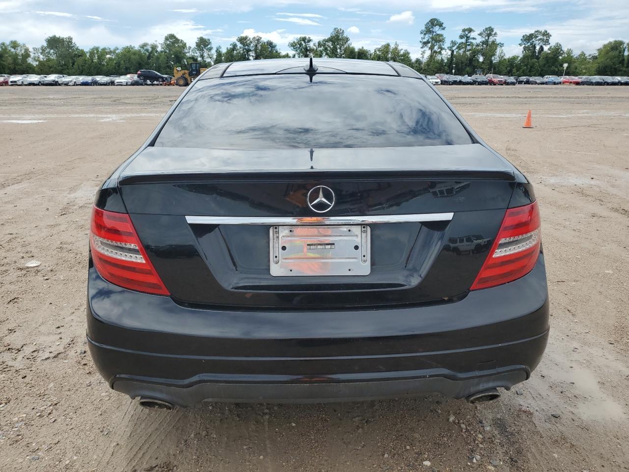 2013 Mercedes-Benz C 350 VIN: WDDGJ5HB4DG079044 Lot: 69685264