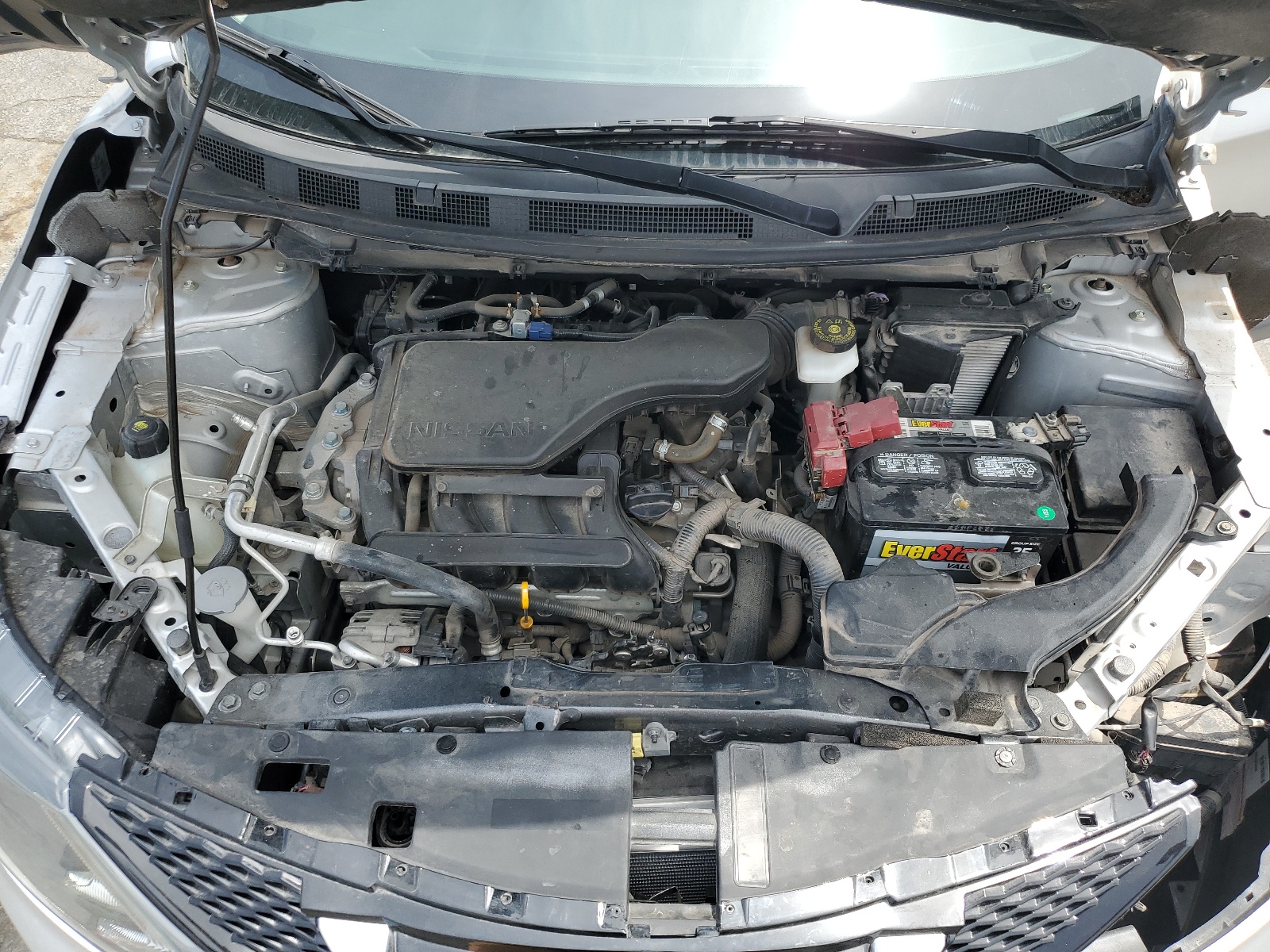 JN1BJ1CP2JW158104 2018 Nissan Rogue Sport S