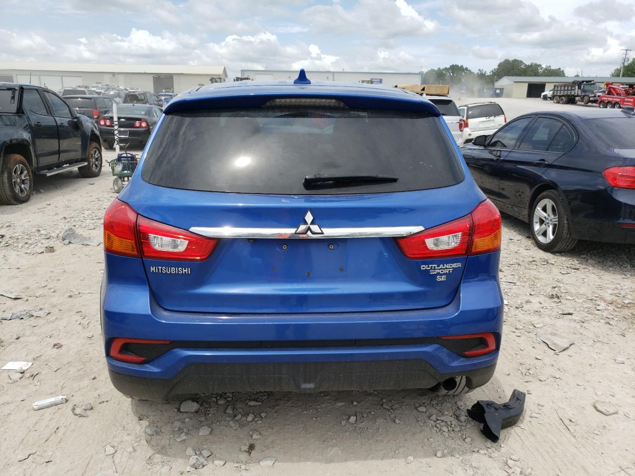 JA4AP3AW0JU014571 2018 Mitsubishi Outlander Sport Es