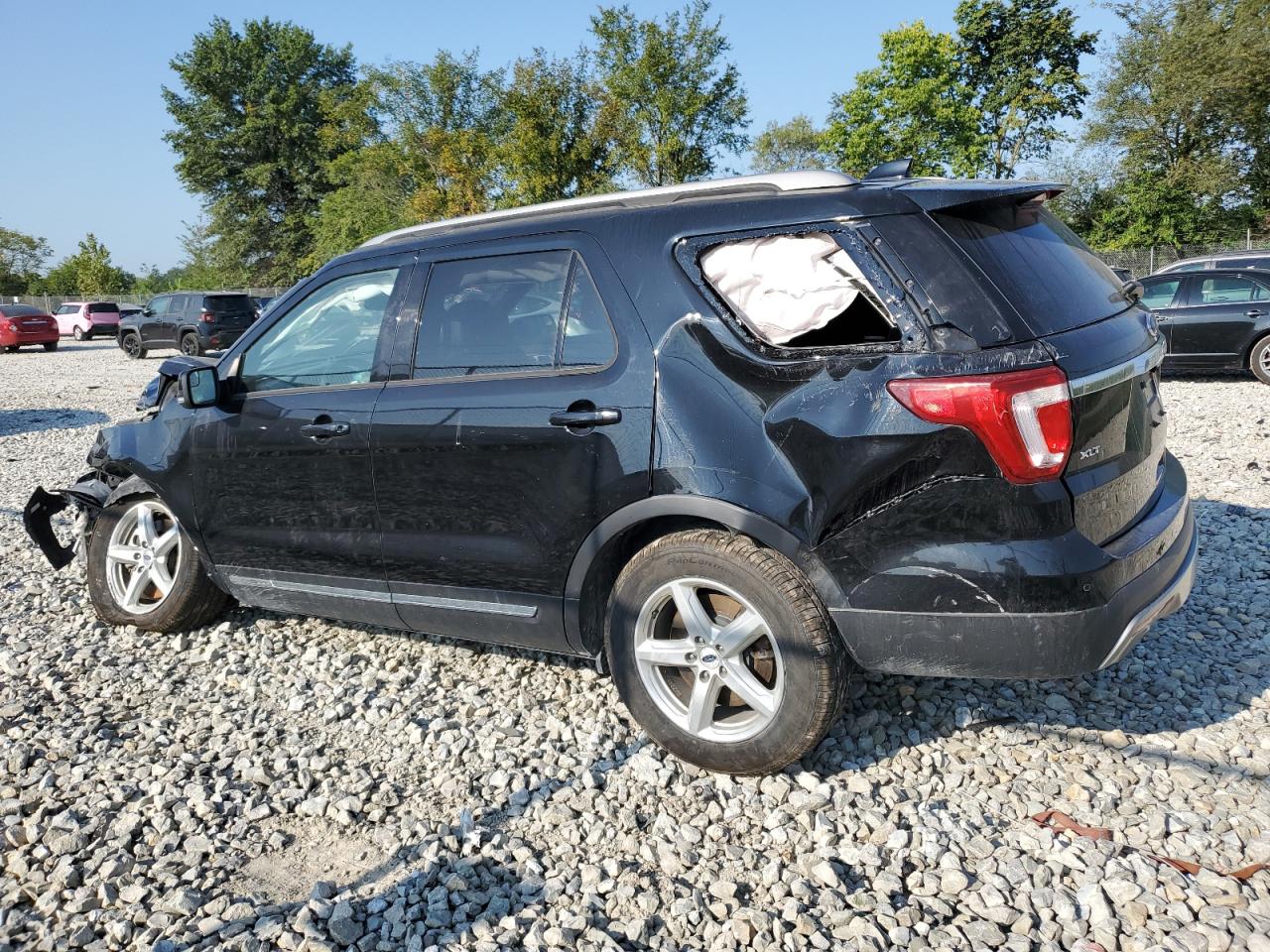 1FM5K8DH5HGD97752 2017 FORD EXPLORER - Image 2