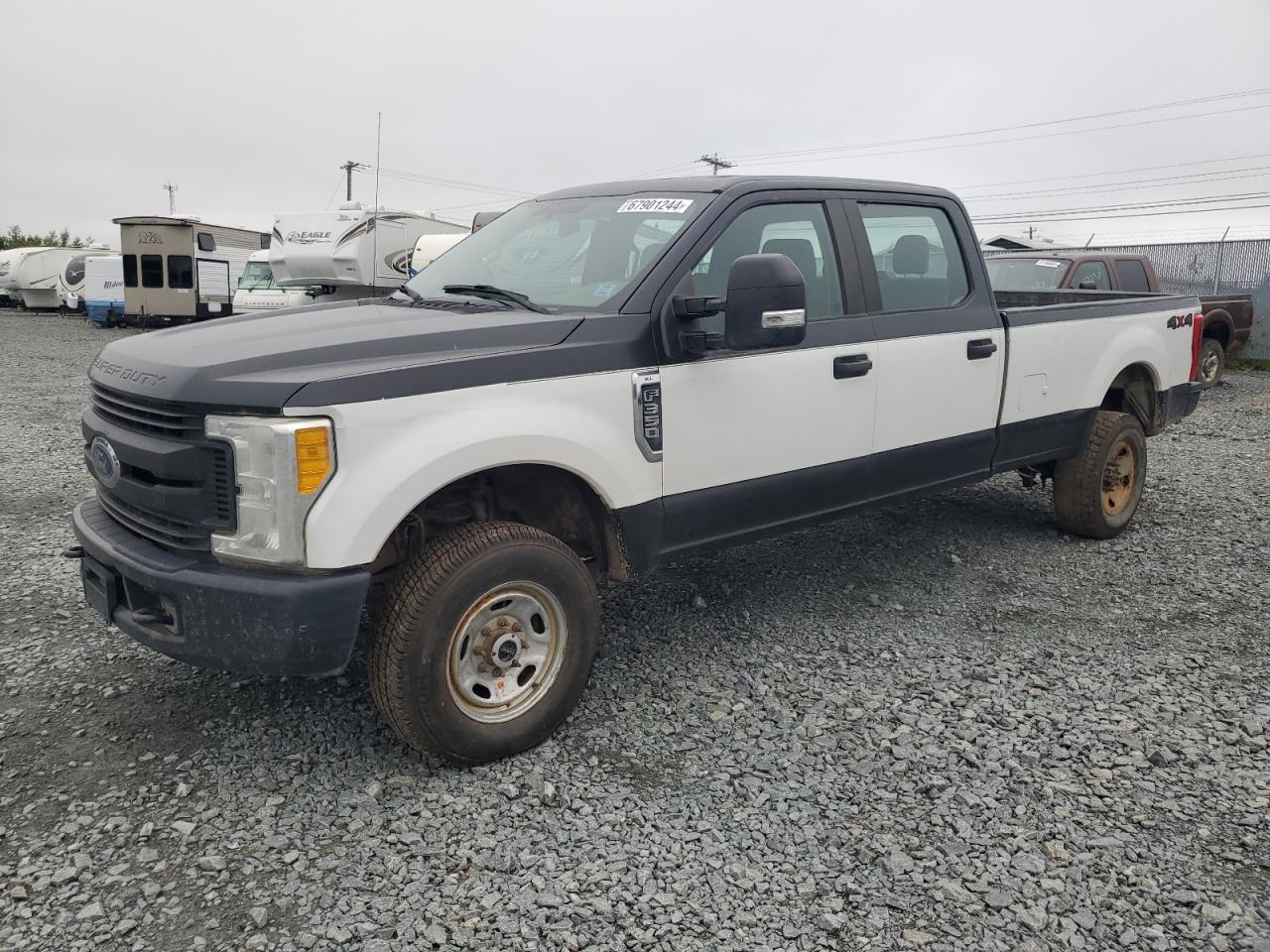 2017 Ford F350 Super Duty for Sale in Elmsdale, NS - All Over