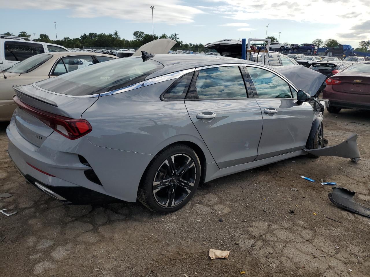 2022 Kia K5 - Image 3