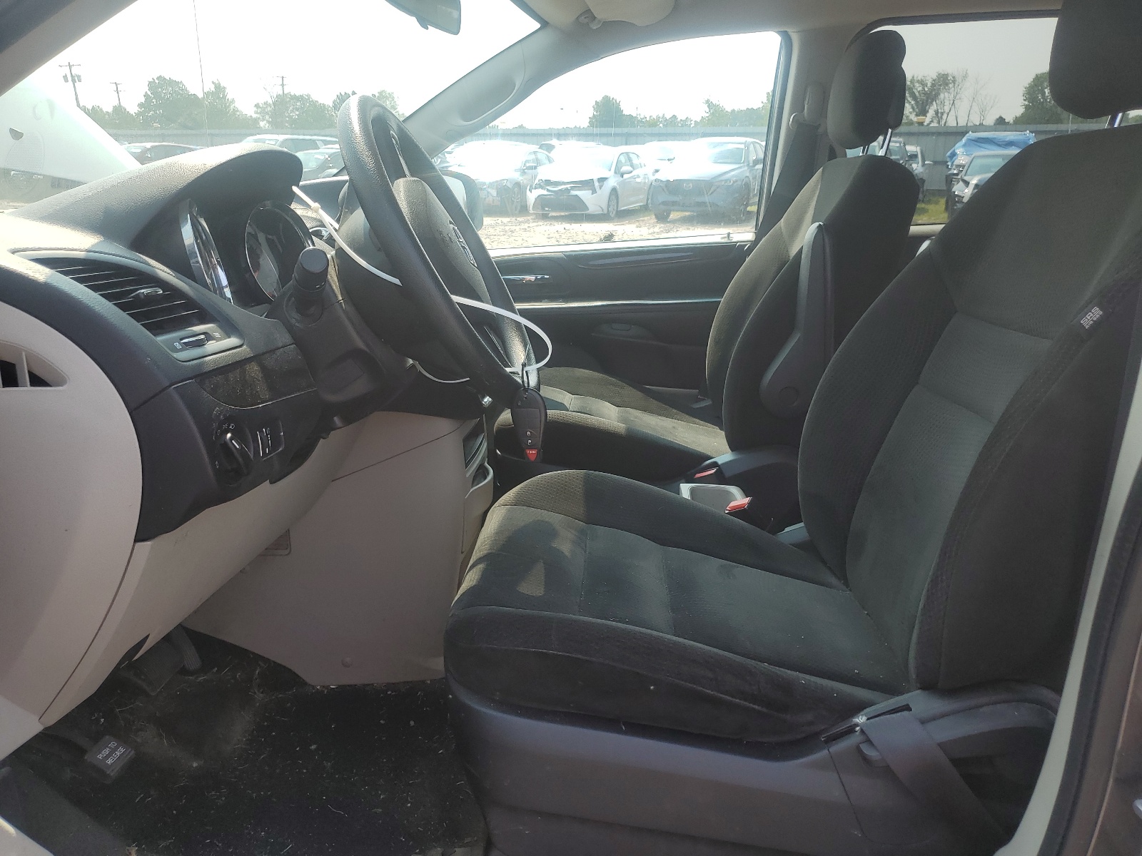 2C4RDGBGXGR401103 2016 Dodge Grand Caravan Se