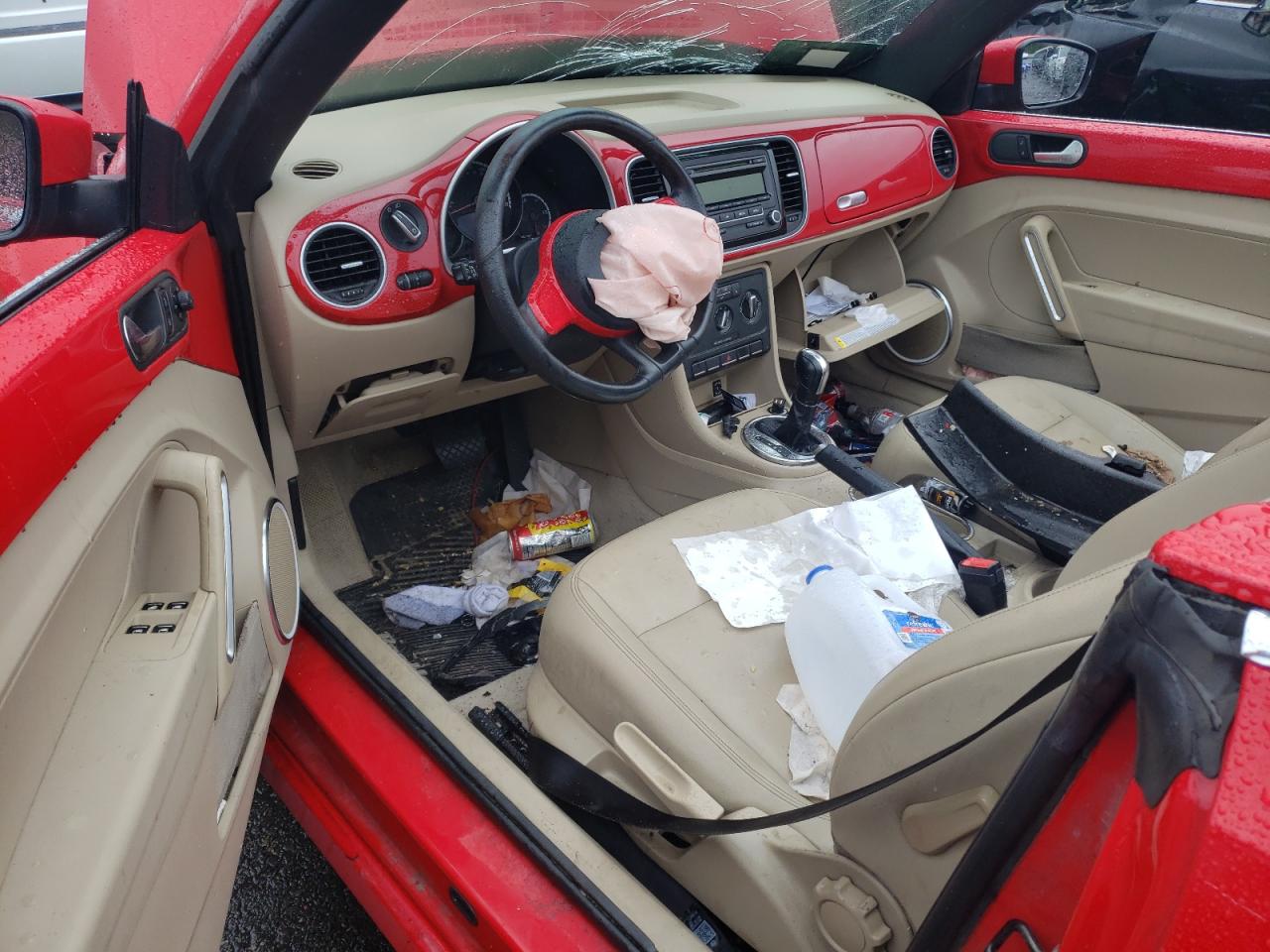 2013 Volkswagen Beetle - Image 7