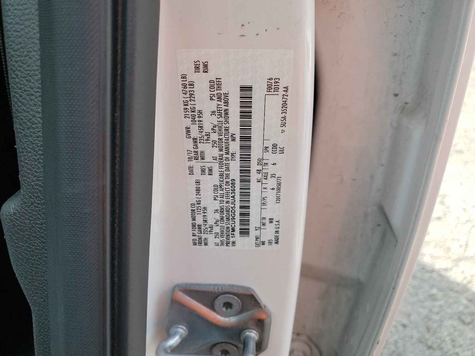 1FMCU9GD5JUA36089 2018 Ford Escape Se