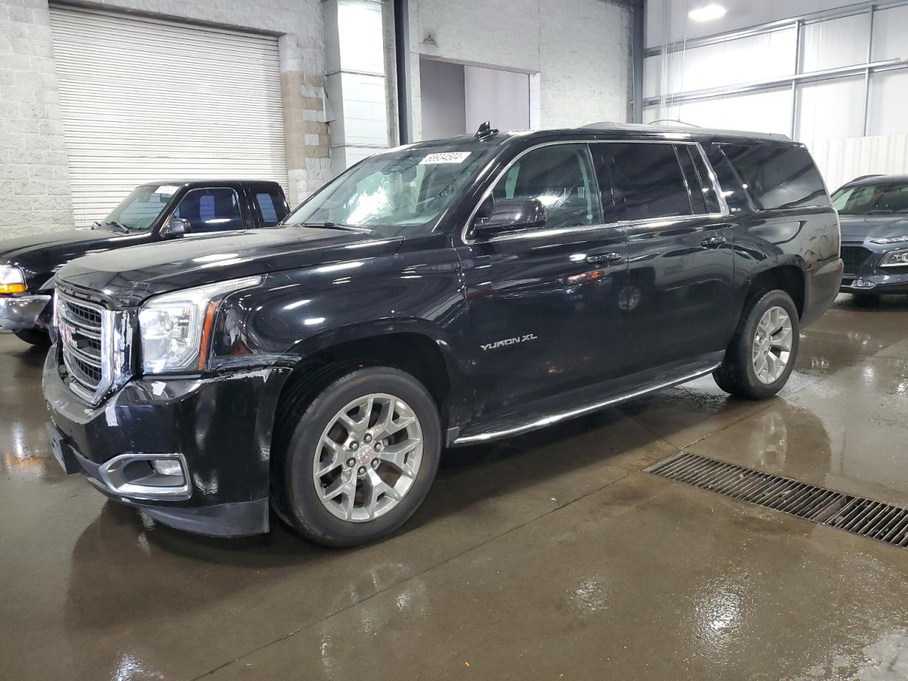 VIN 1GKS2FKC6GR127729 2016 GMC YUKON no.1