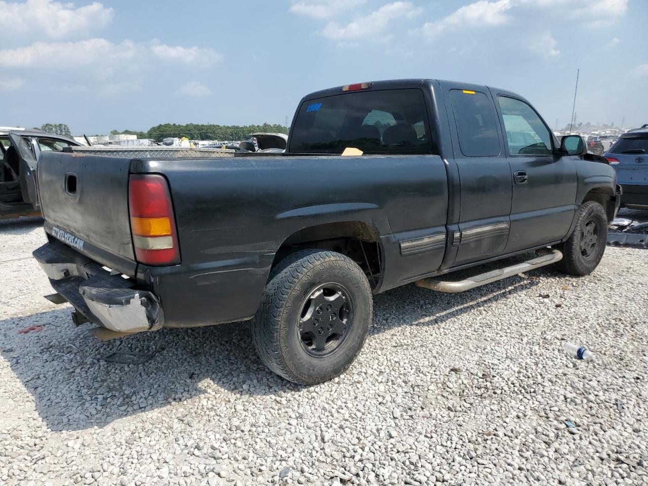 2000 Chevrolet Silverado K1500 VIN: 2GCEK19T9Y1329735 Lot: 68322424