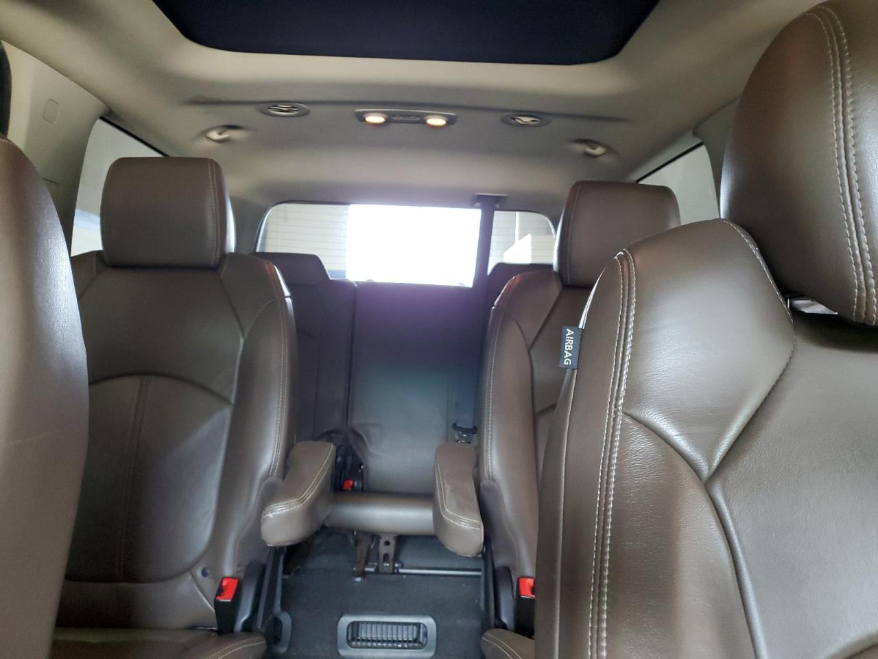 2015 GMC Acadia - Image 10