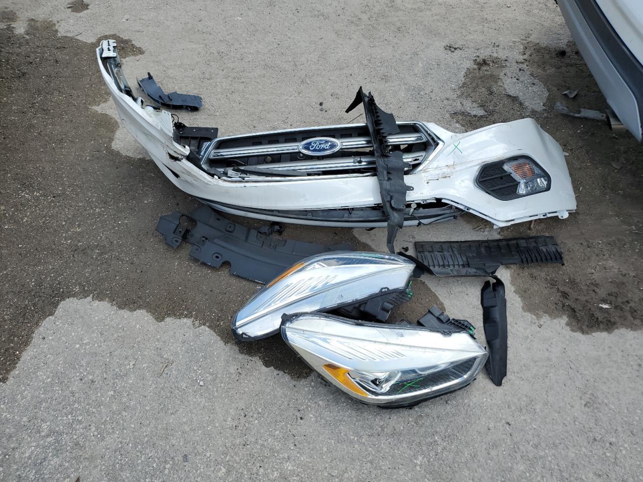 2018 Ford Escape Sel VIN: 1FMCU0HD3JUB97065 Lot: 64789934