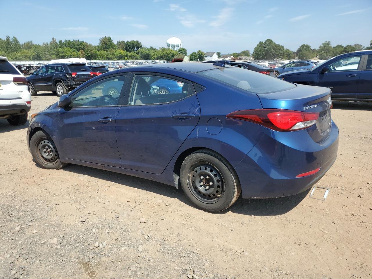 5NPDH4AE3GH702063 2016 Hyundai Elantra Se