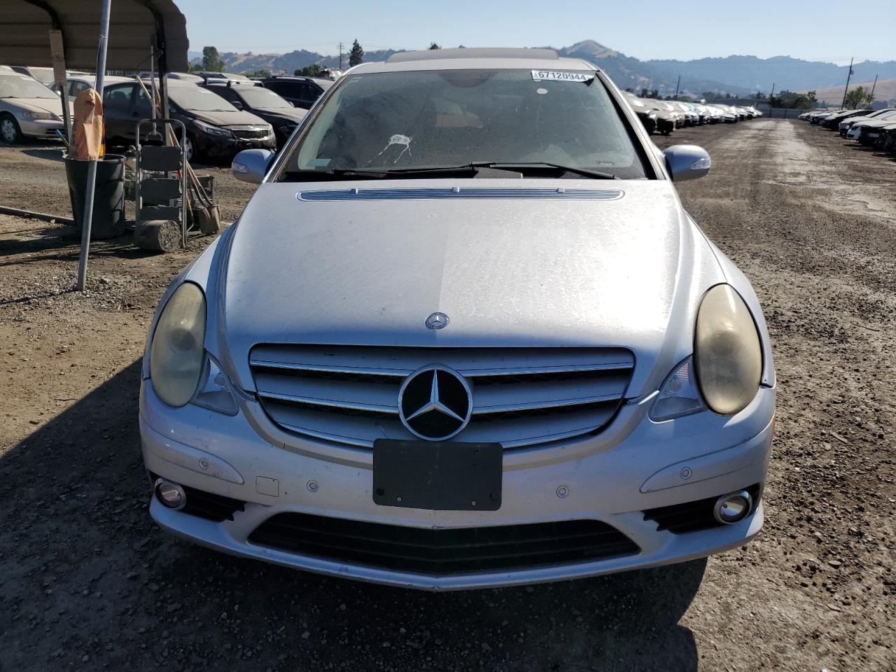 2008 Mercedes-Benz R 350 VIN: 4JGCB56E58A075253 Lot: 67120944