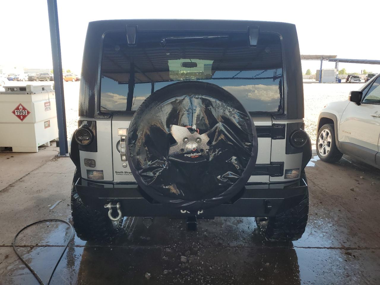 2018 Jeep Wrangler Unlimited Sahara VIN: 1C4BJWEG1JL916572 Lot: 69409974