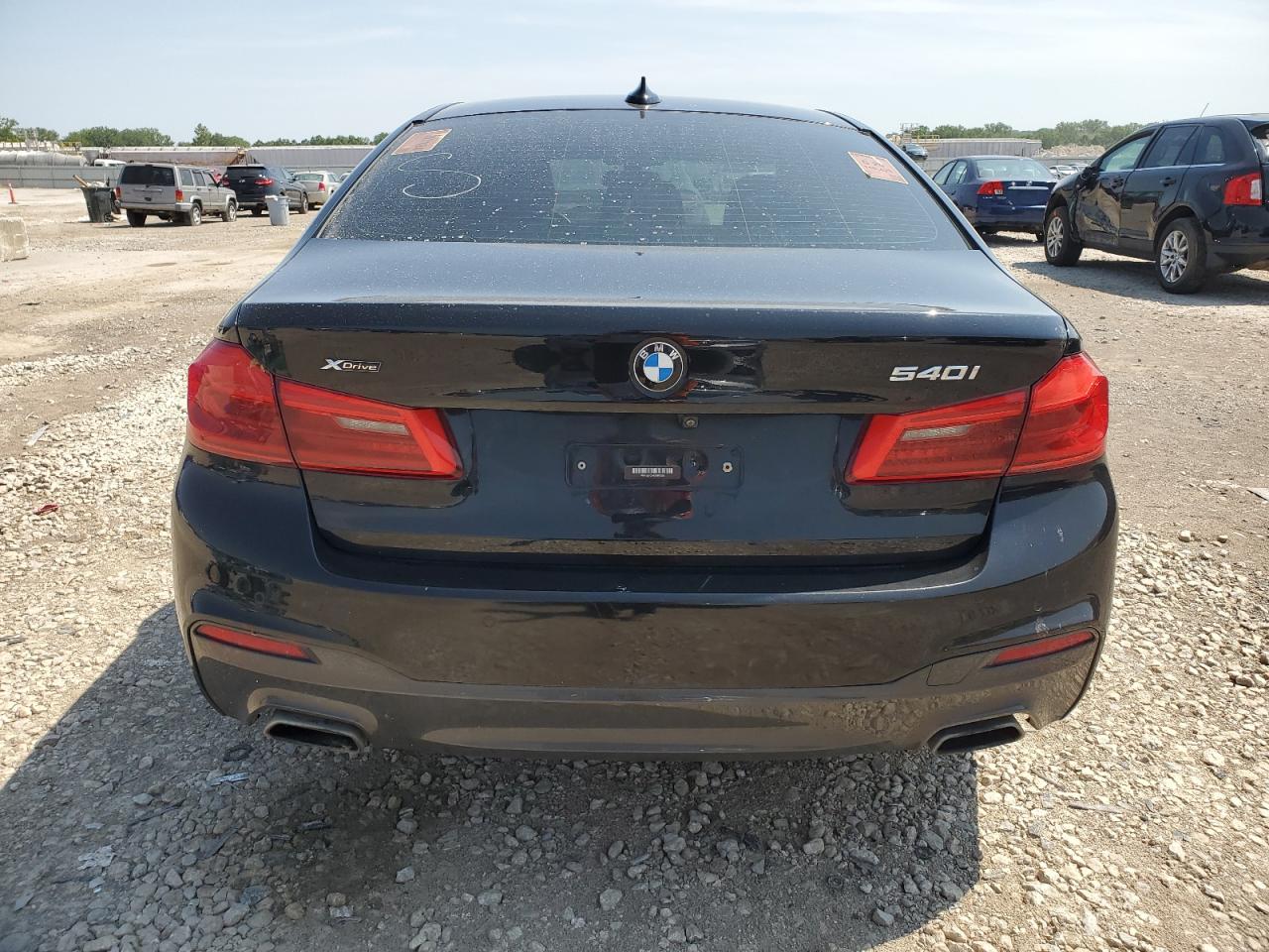 WBAJE7C54JG891258 2018 BMW 540 Xi