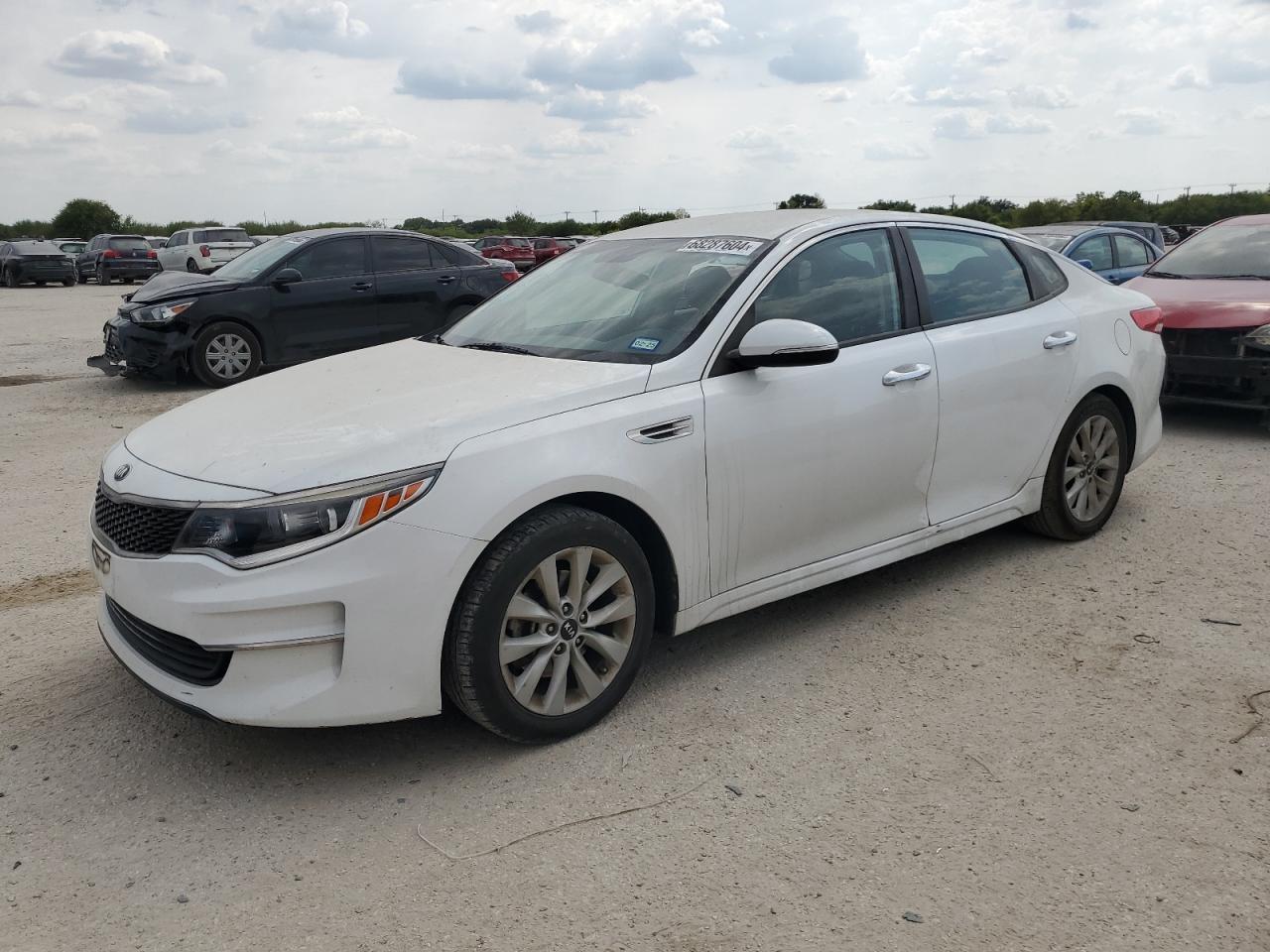 5XXGT4L39GG043876 2016 KIA OPTIMA - Image 1