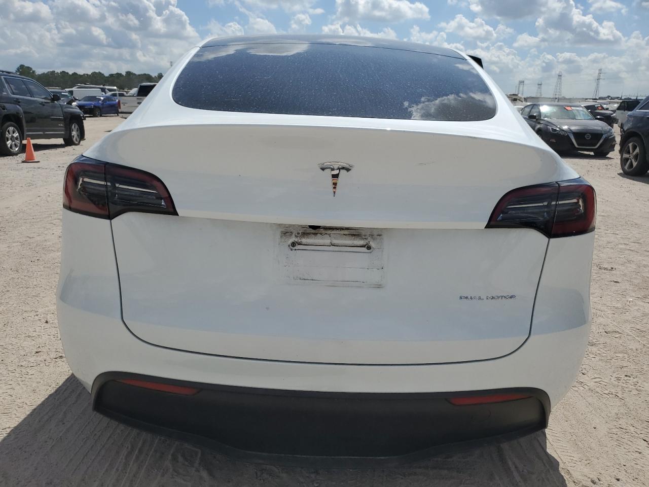 2023 Tesla Model Y VIN: 7SAYGDEE8PF887646 Lot: 66729854