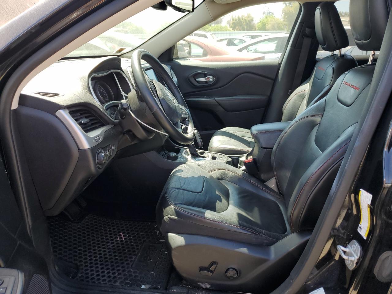 2015 Jeep Cherokee Trailhawk VIN: 1C4PJMBS4FW693954 Lot: 65680244