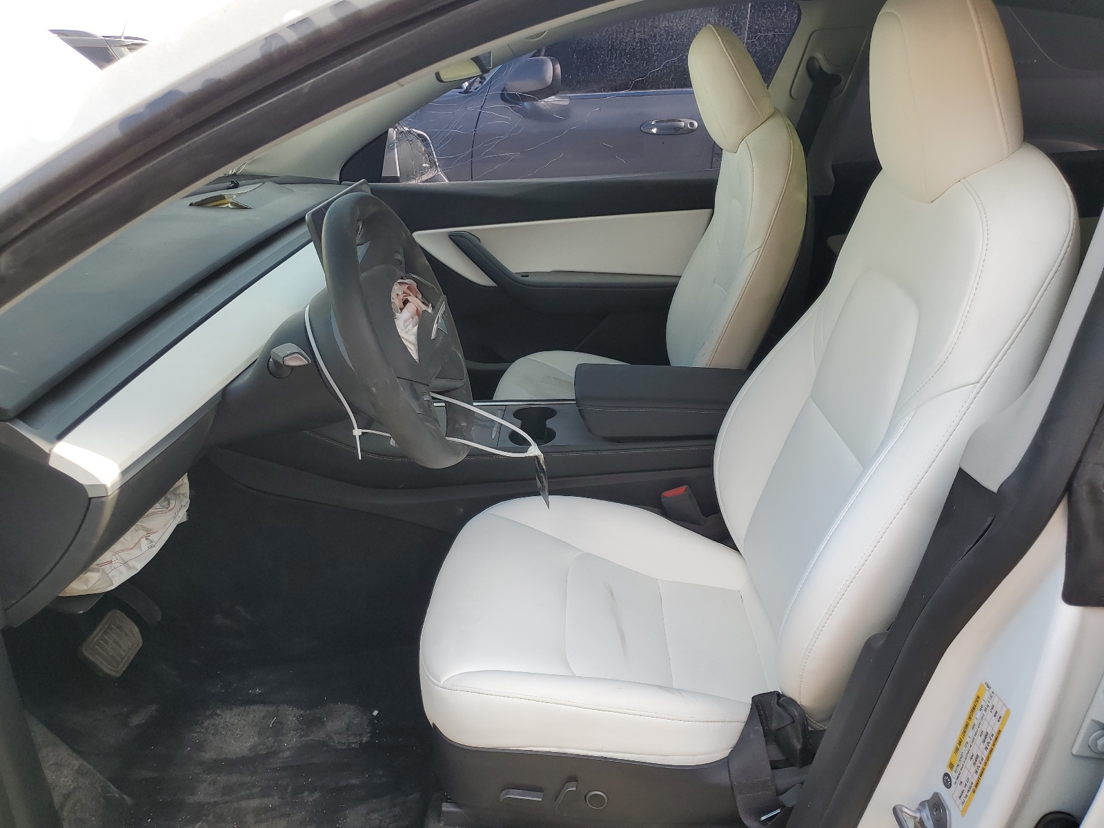 7SAYGDEE9NF419647 2022 Tesla Model Y