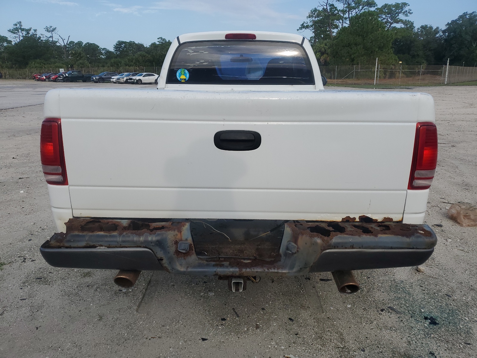 1B7FL16X02S561348 2002 Dodge Dakota Base