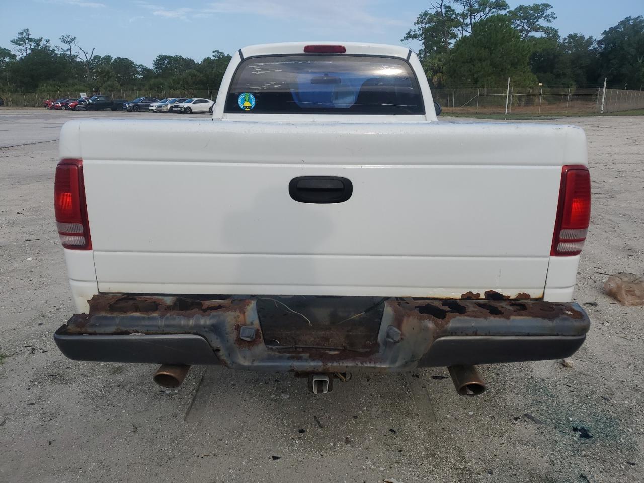 2002 Dodge Dakota Base VIN: 1B7FL16X02S561348 Lot: 67487134