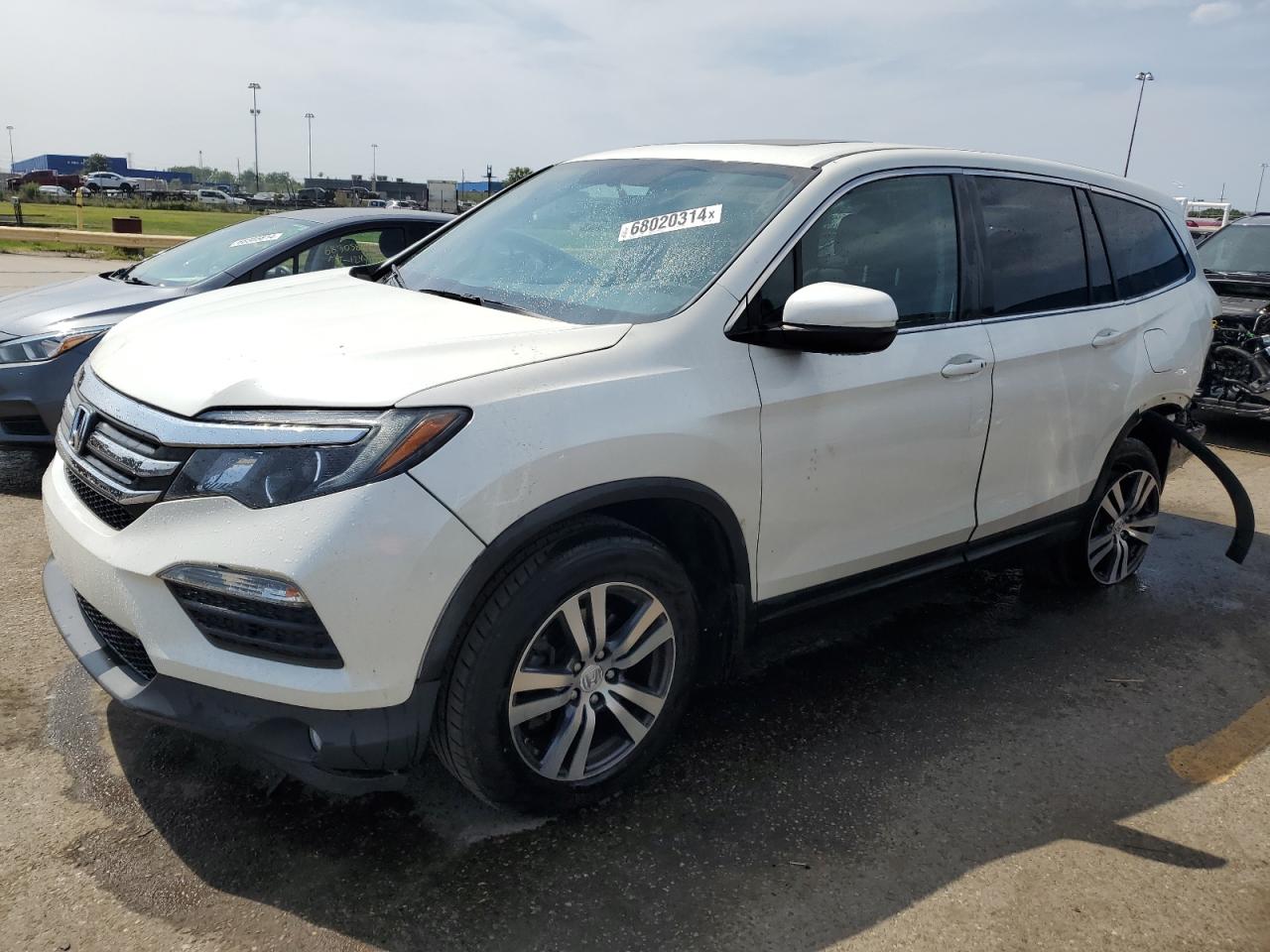 5FNYF6H76HB075398 2017 HONDA PILOT - Image 1