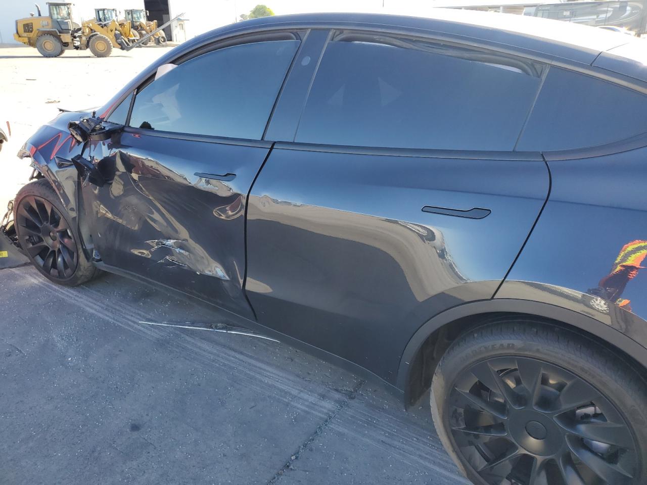 7SAYGDED0RF055308 2024 Tesla Model Y