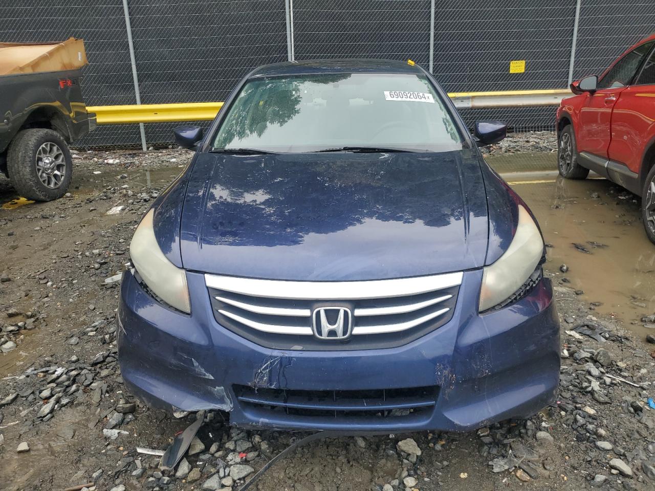 1HGCP2F34BA101370 2011 Honda Accord Lx