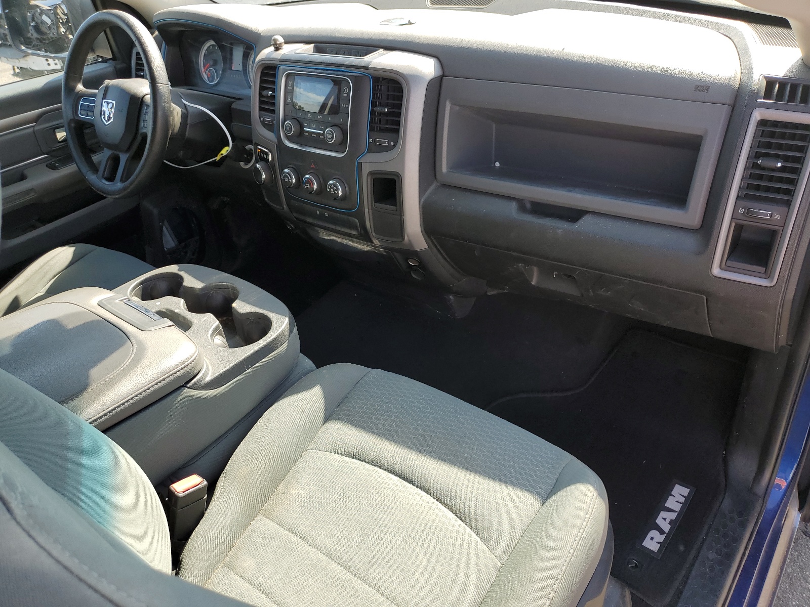 2014 Ram 1500 St vin: 3C6JR6AG5EG310146