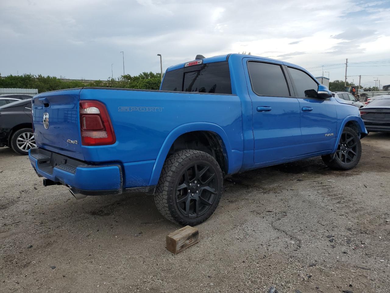 2021 RAM 1500 - Image 3