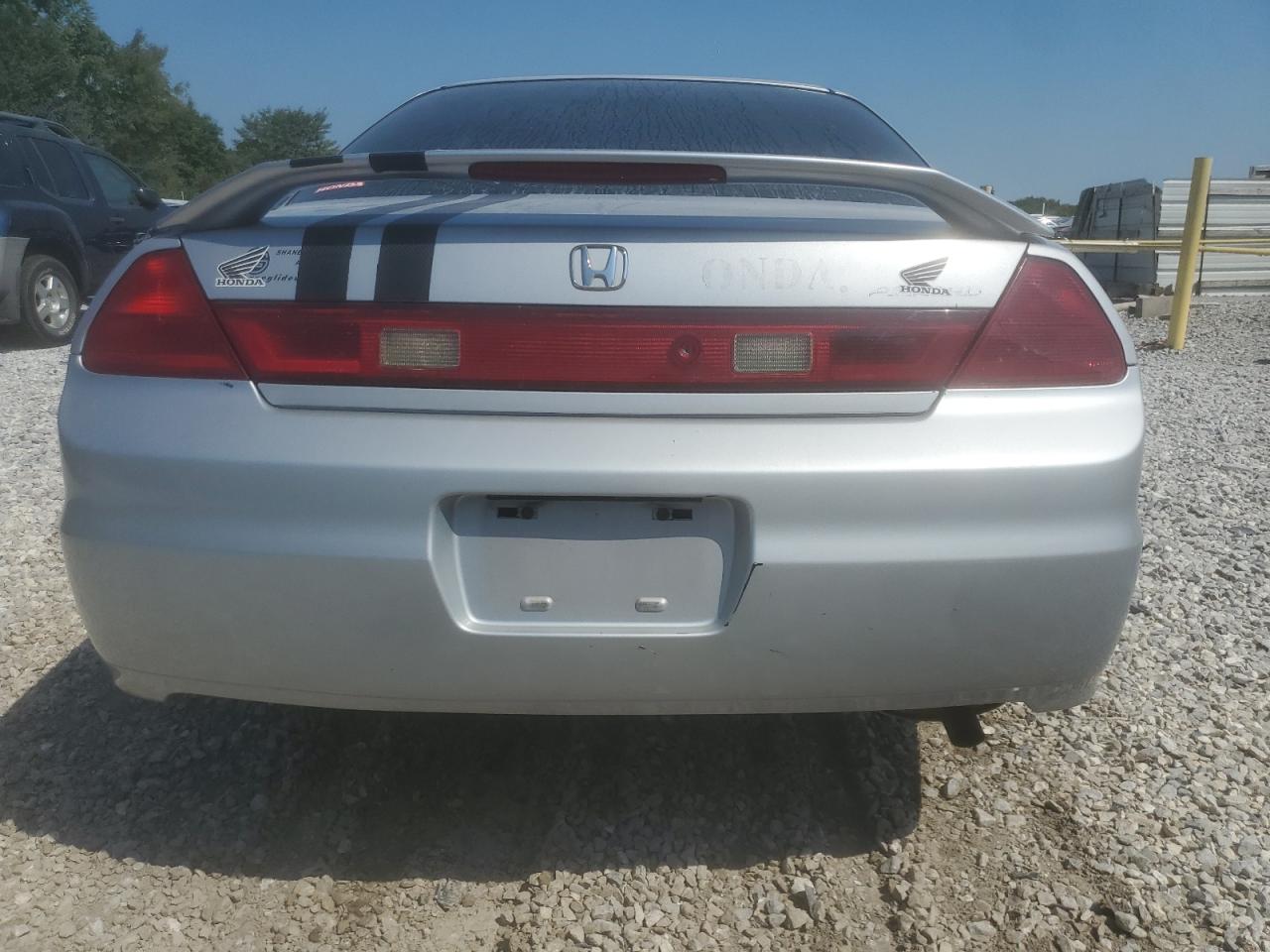 1HGCG325X1A000457 2001 Honda Accord Ex