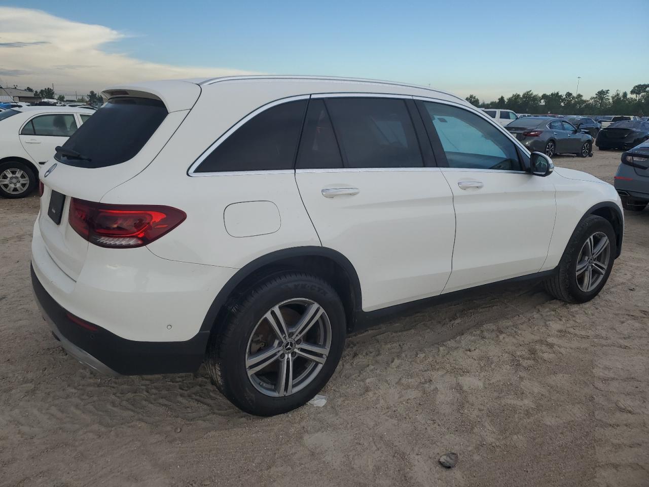 2021 Mercedes-Benz GLC - Image 3
