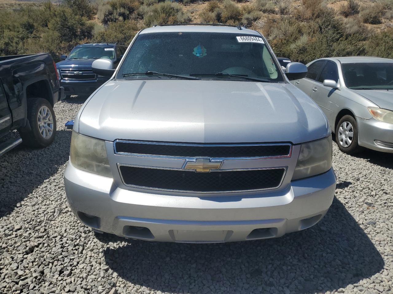 2011 Chevrolet Suburban K1500 Ls VIN: 1GNSKHE3XBR206663 Lot: 66809484