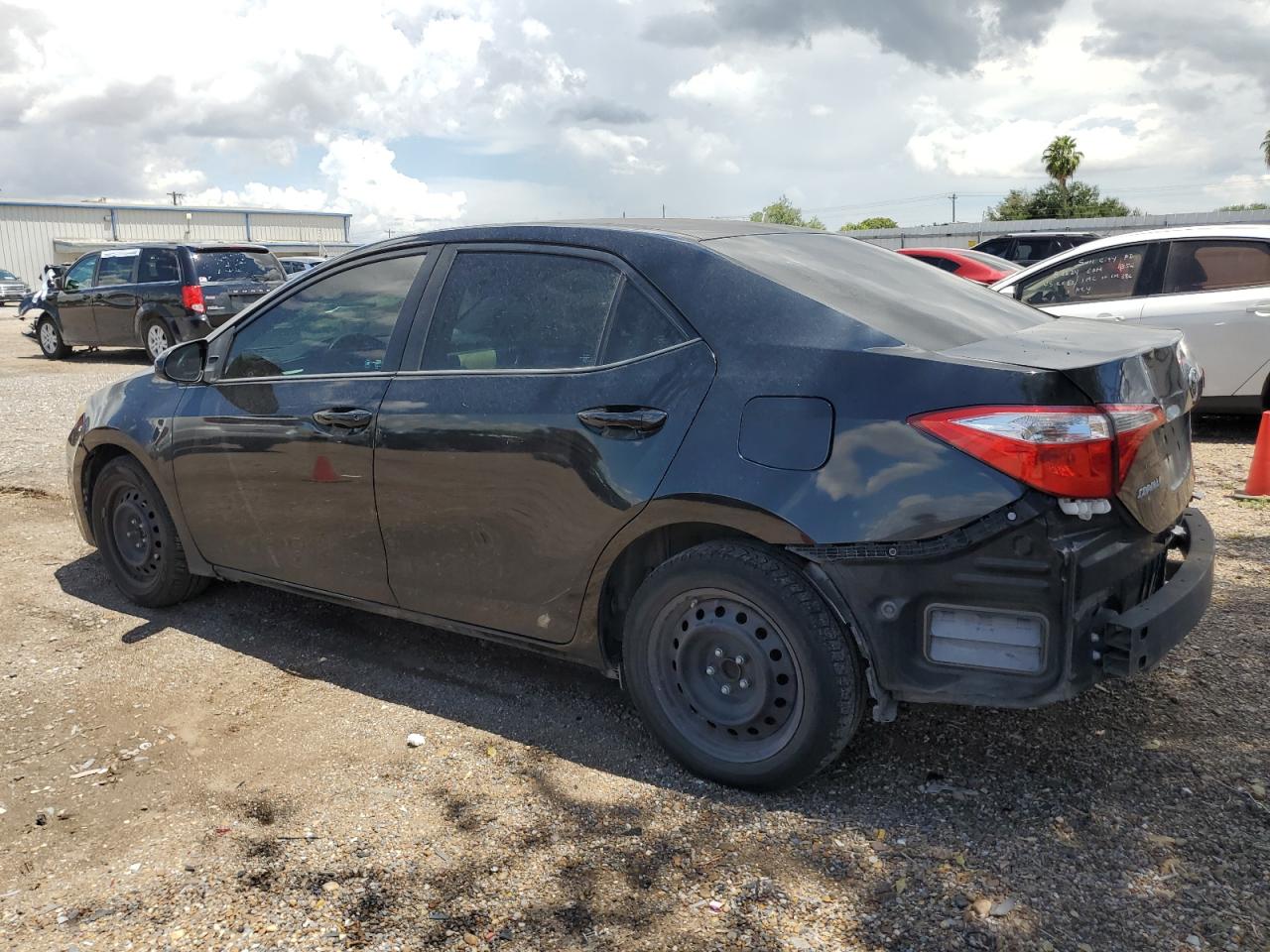 VIN 5YFBURHE6GP559618 2016 TOYOTA COROLLA no.2