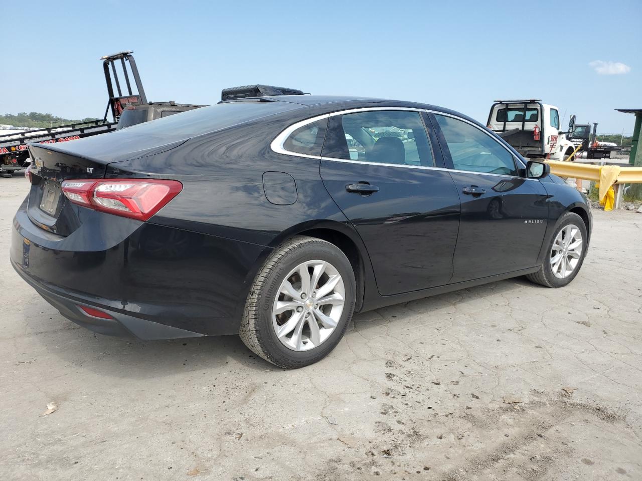 2019 Chevrolet Malibu - Image 3