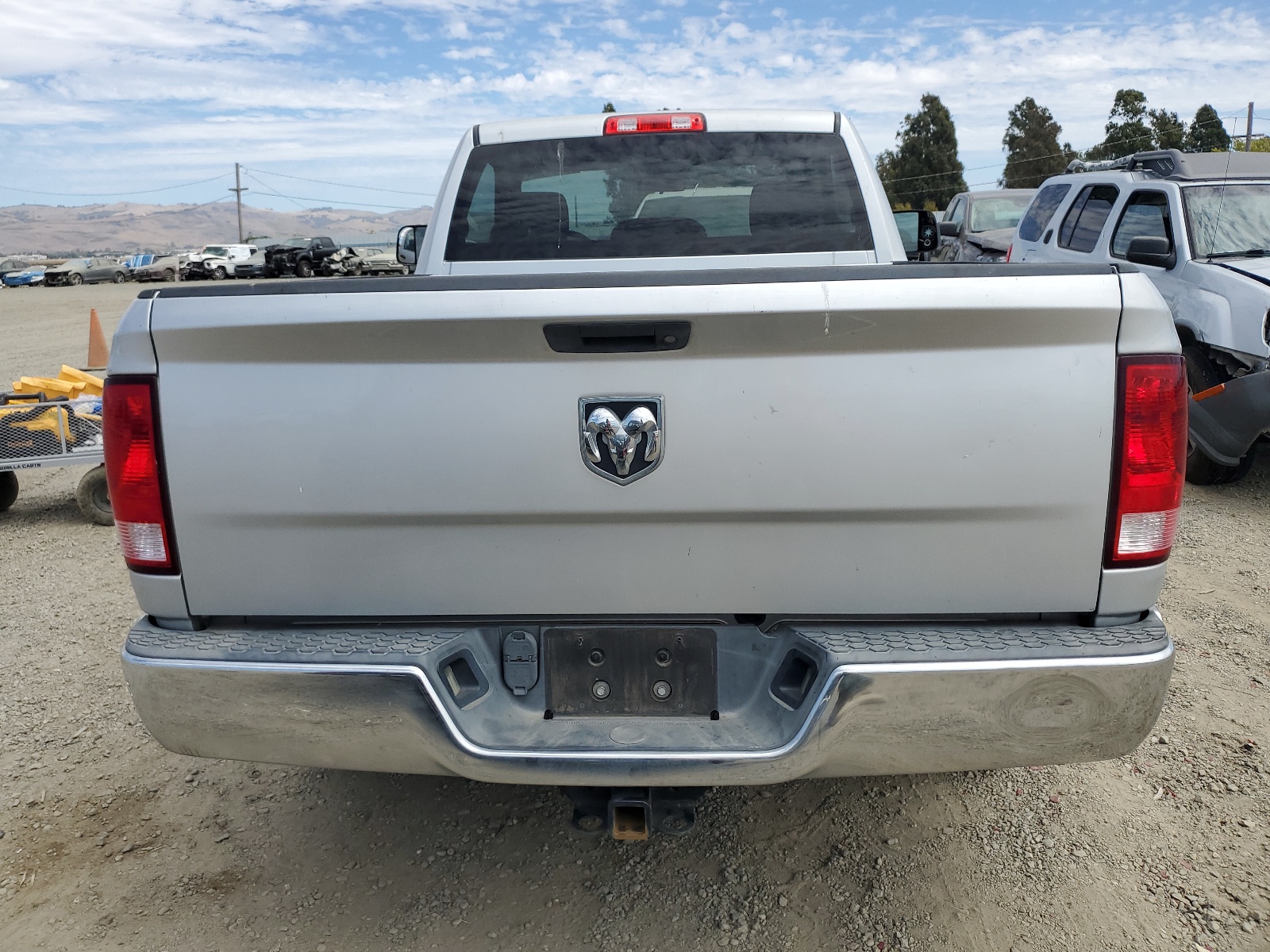 3C6JR6AT7HG640176 2017 Ram 1500 St