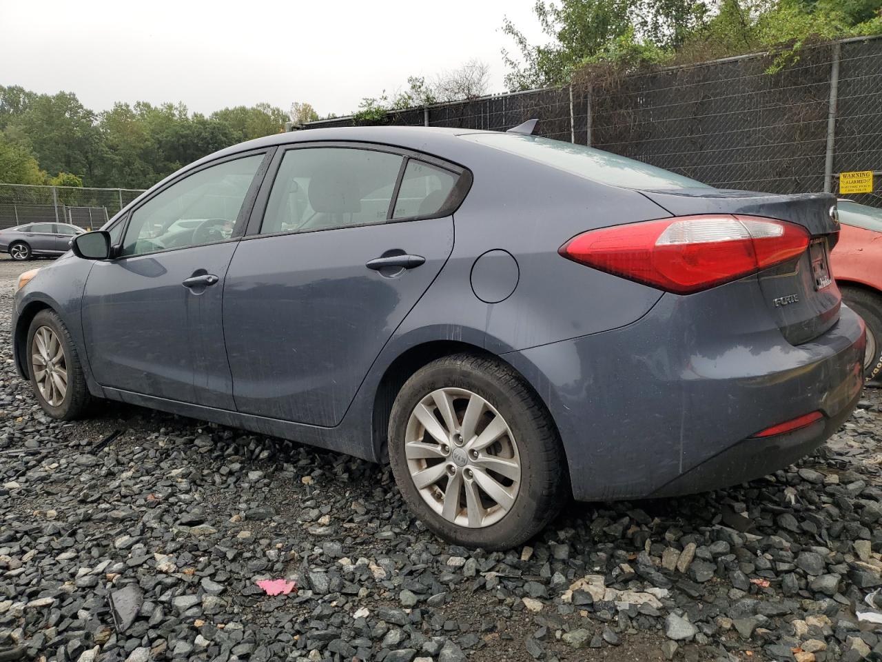 KNAFX4A68G5446875 2016 KIA FORTE - Image 2