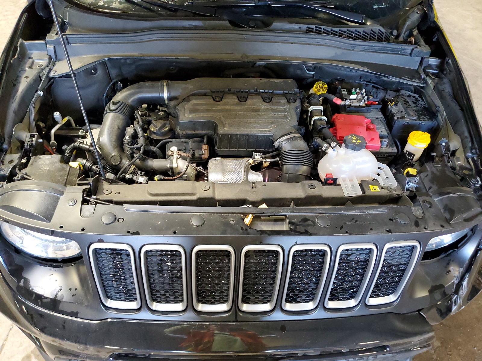 ZACNJDB17NPN63903 2022 Jeep Renegade Latitude