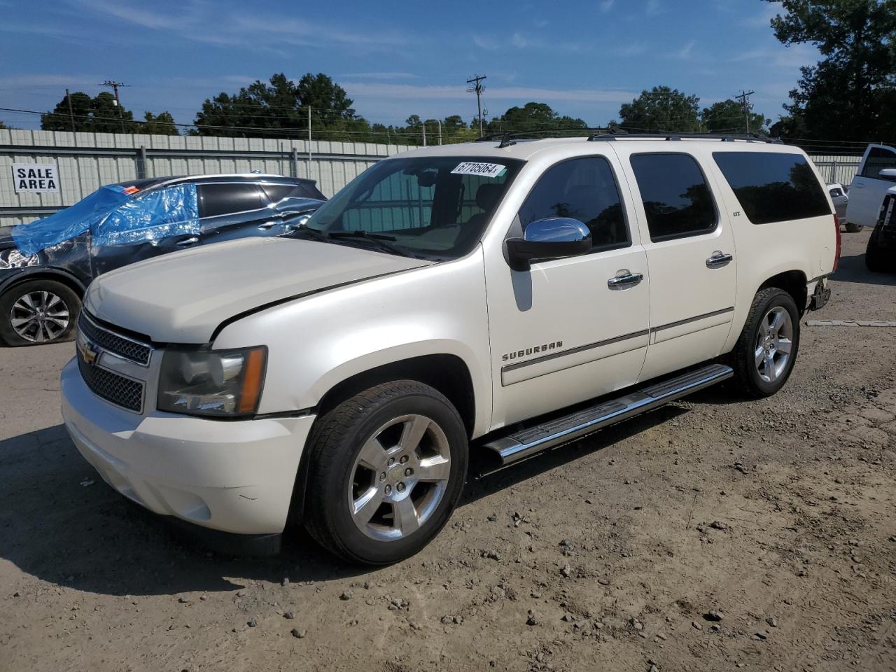 1GNSKKE39BR355613 2011 Chevrolet Suburban K1500 Ltz