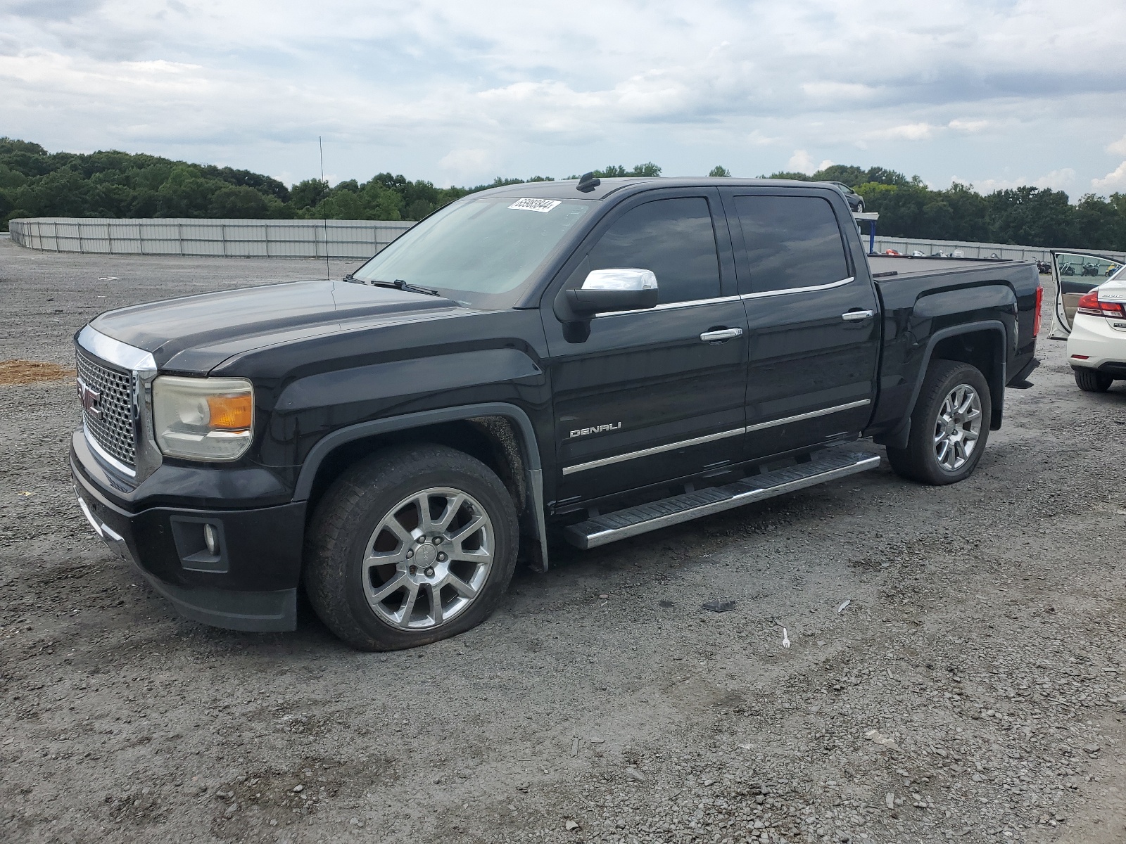 2014 GMC Sierra K1500 Denali vin: 3GTU2WEJ2EG389405