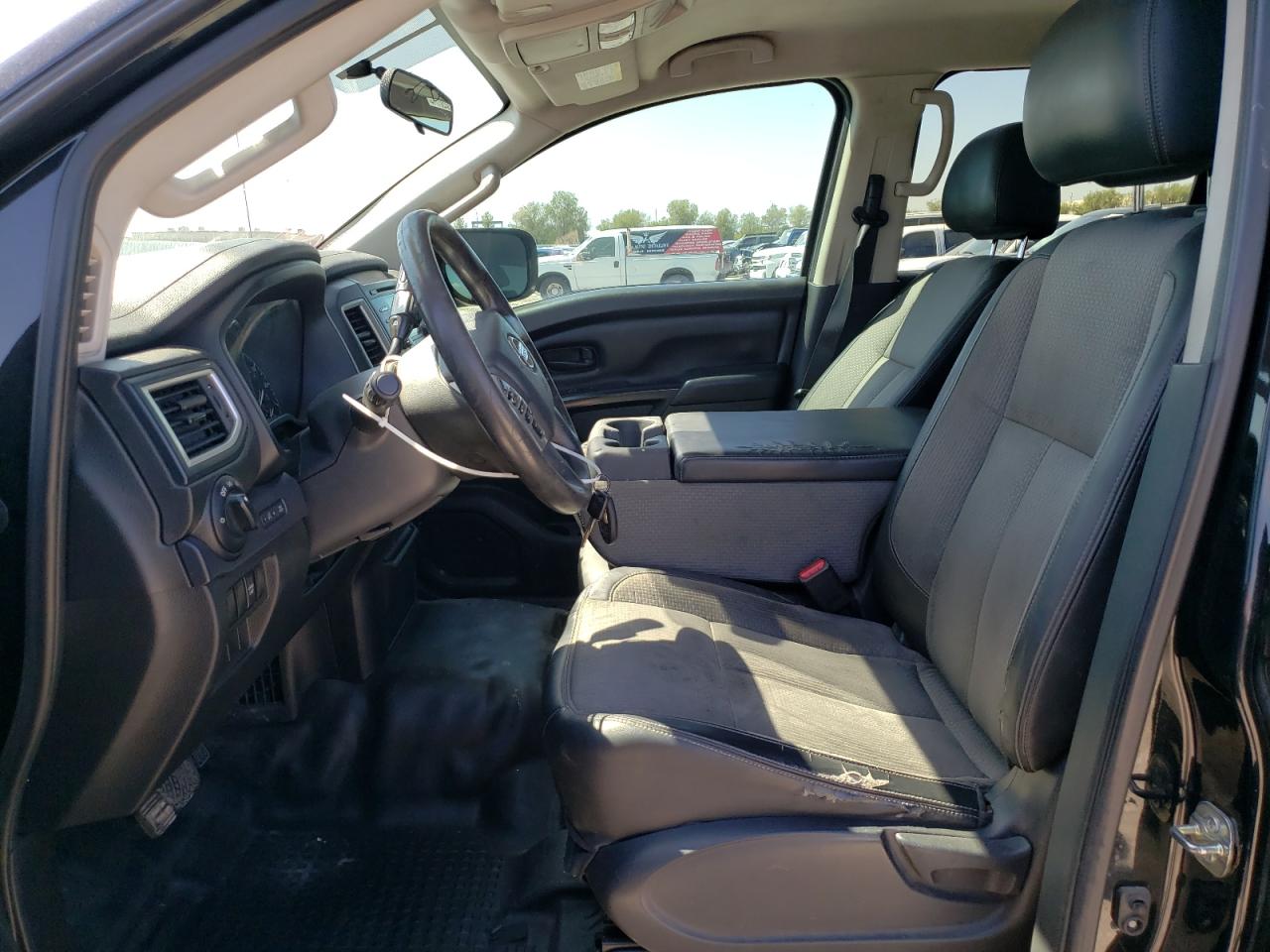 1N6AA1F11HN501496 2017 Nissan Titan Xd S