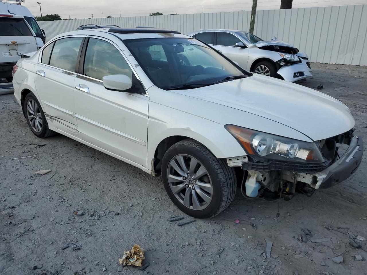 2011 Honda Accord Exl VIN: 5KBCP3F81BB002014 Lot: 67701904