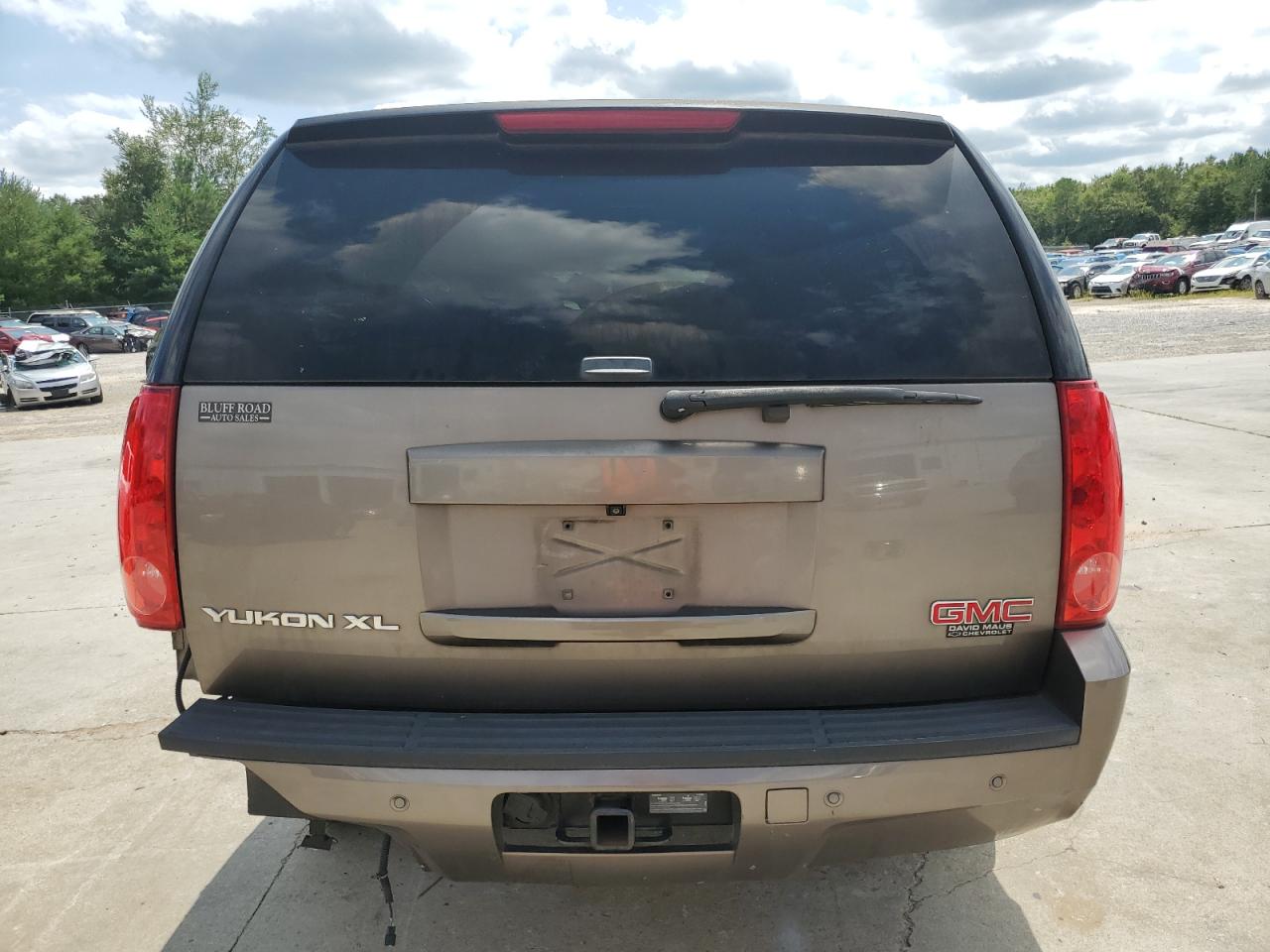 1GKS1KE07ER240762 2014 GMC Yukon Xl C1500 Slt