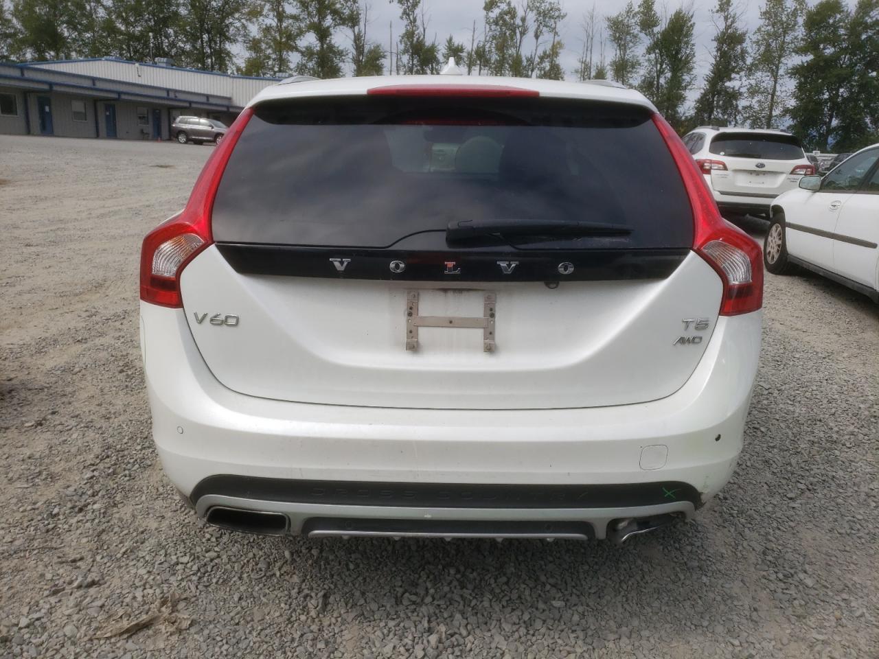 2018 Volvo V60 Cross Country Premier VIN: YV440MWK1J2051771 Lot: 67960674